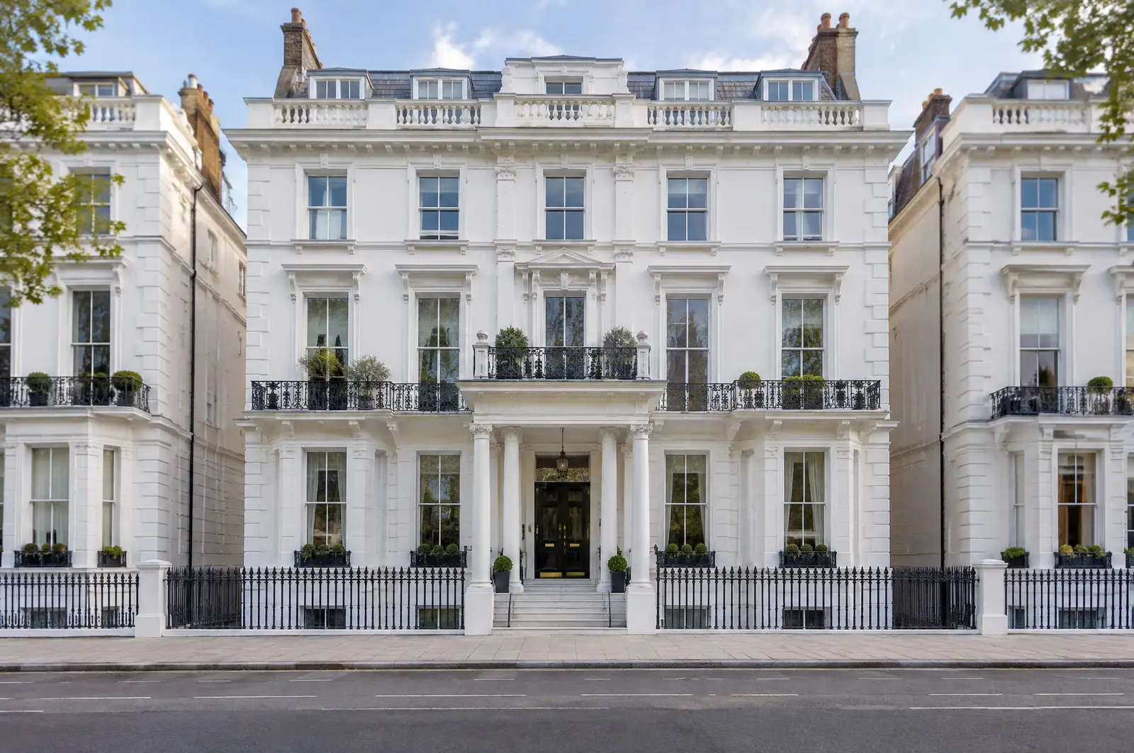 The building on Queen's Gate